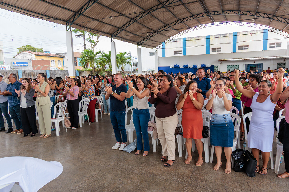 Dia Histórico para a Educação: Prefeitura de Itaporanga Anuncia seu propósito de Reajuste e Equiparação Salarial para Professores 2 tmphddjugzp