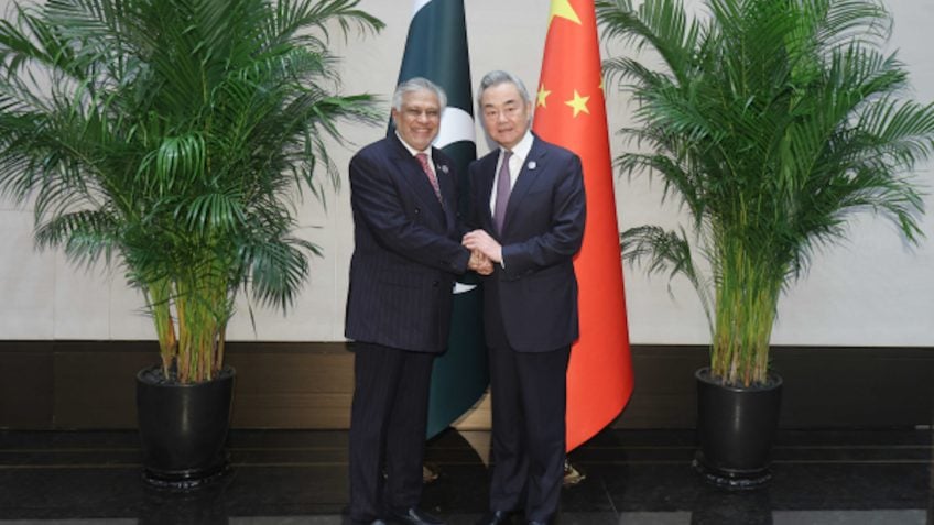 china e paquist o pressionam eua e ir por cessar fogo imedia 20260717