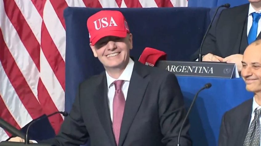 coi pode punir infantino por apoiar trump publicamente 20260716