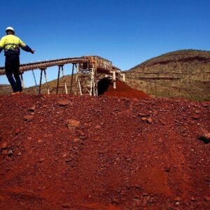 Custos de frete sustentam alta moderada do minério de ferro na China