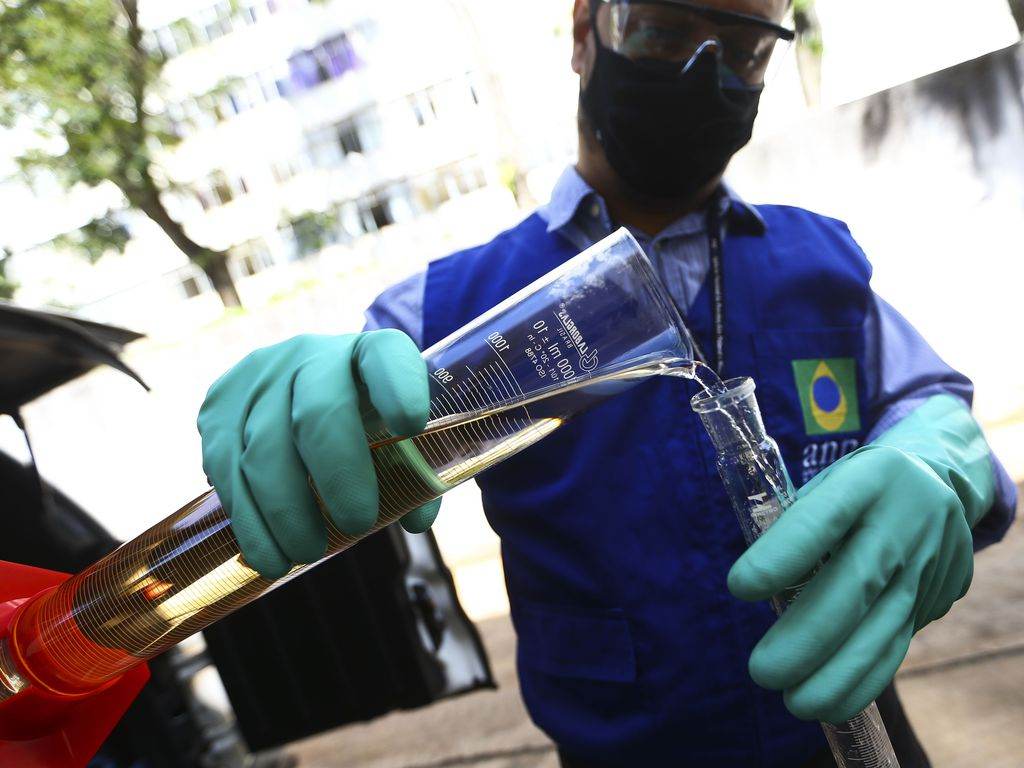 Congresso tenta destravar medidas para etanol, seguro rural e fertilizantes