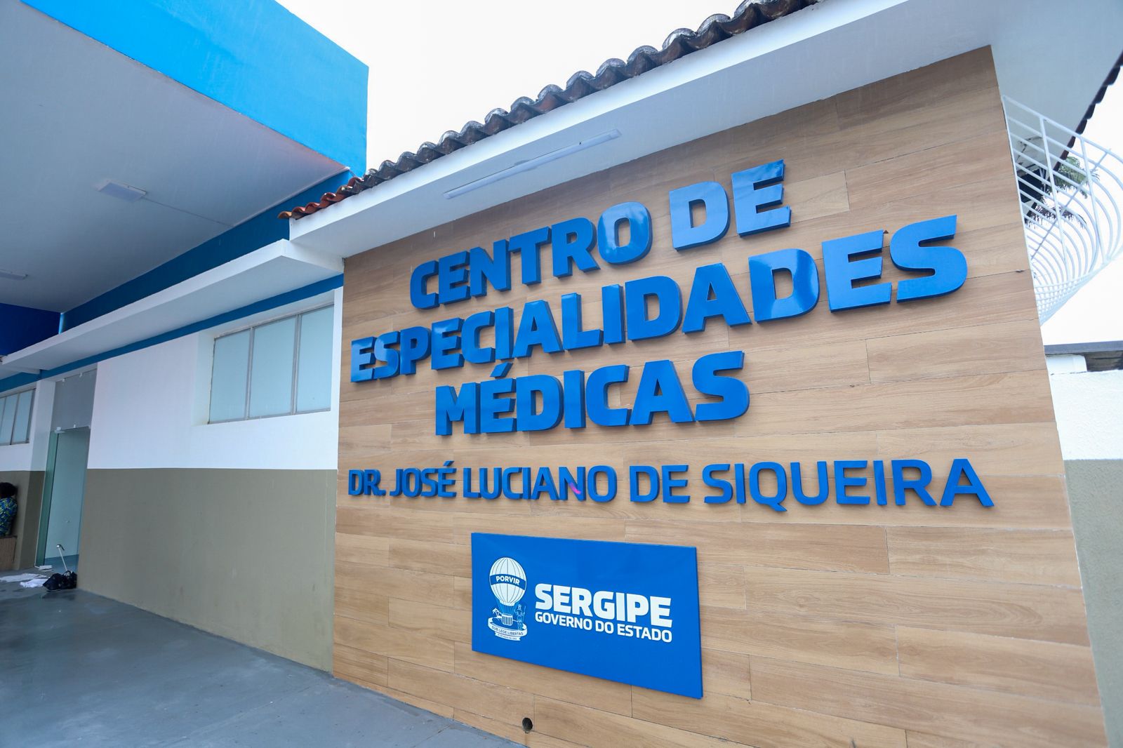 Acesso a especialistas e exames de imagem cresce em Sergipe com Fábio 3 Governador Fábio Mitidieri em unidade de saúde com novos equipamentos de imagem em Sergipe