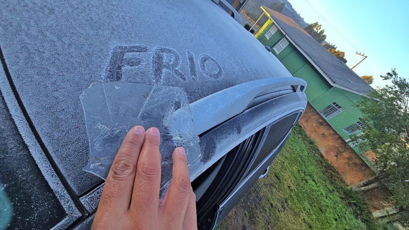 Frio agrava crise no RS após ciclone deixar 94 mil afetados