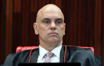 Moraes cobra parecer da PGR sobre retomada policial em áreas do Rio