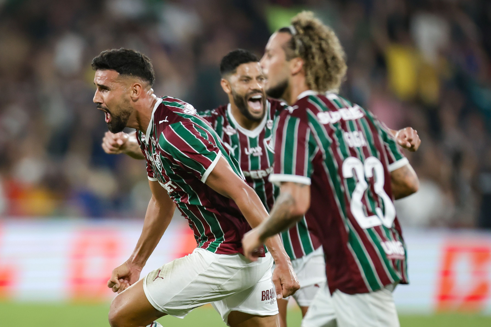 Palmeiras defende liderança contra Fluminense no Maracanã