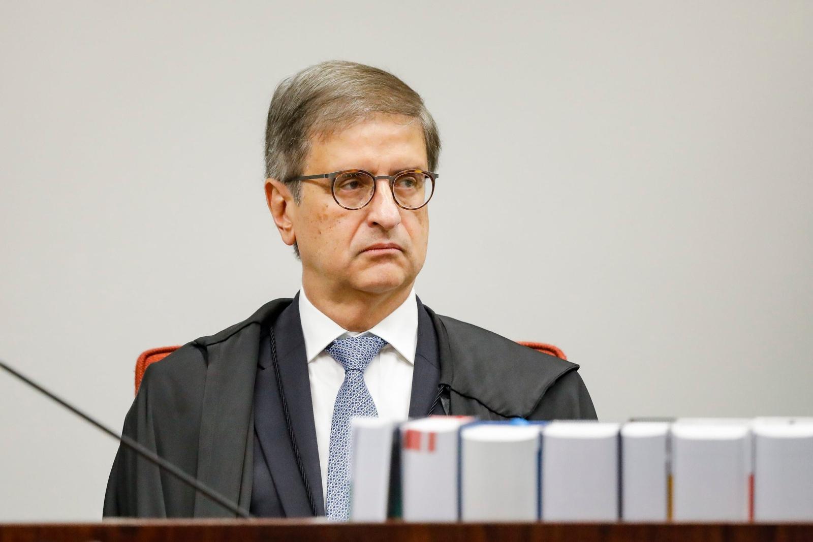 Conselho da PGR questiona Gonet após relatório da PF citá-lo
